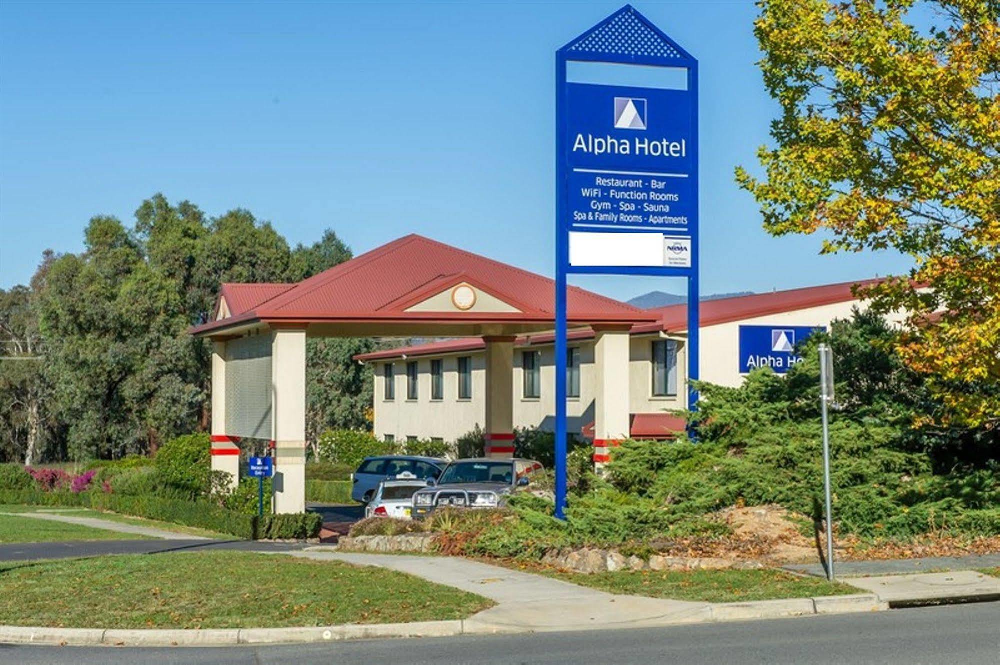 Alpha Hotel 4*