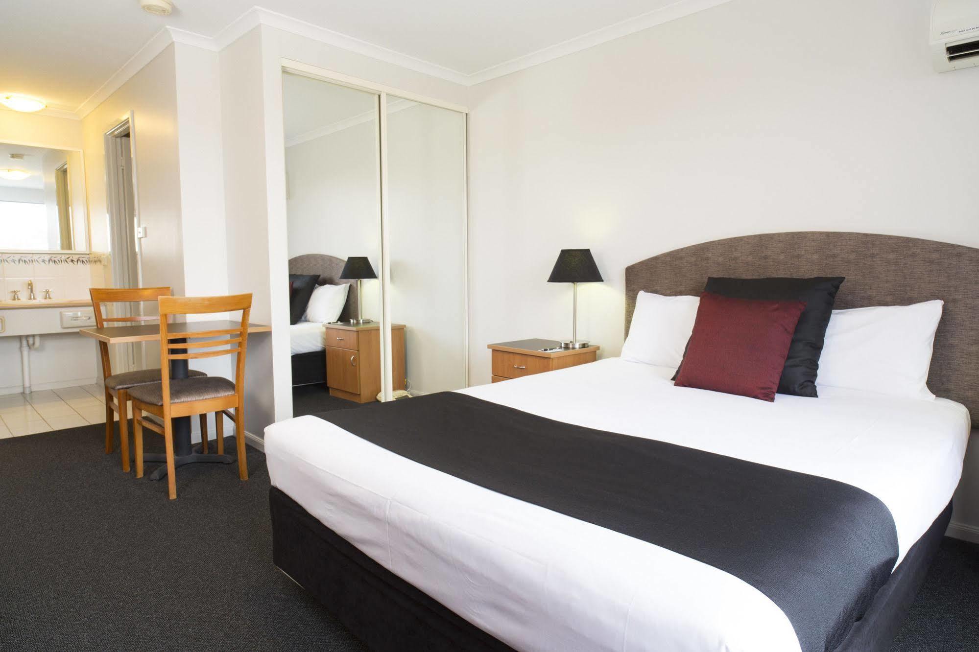 Hotel Alpha Canberra