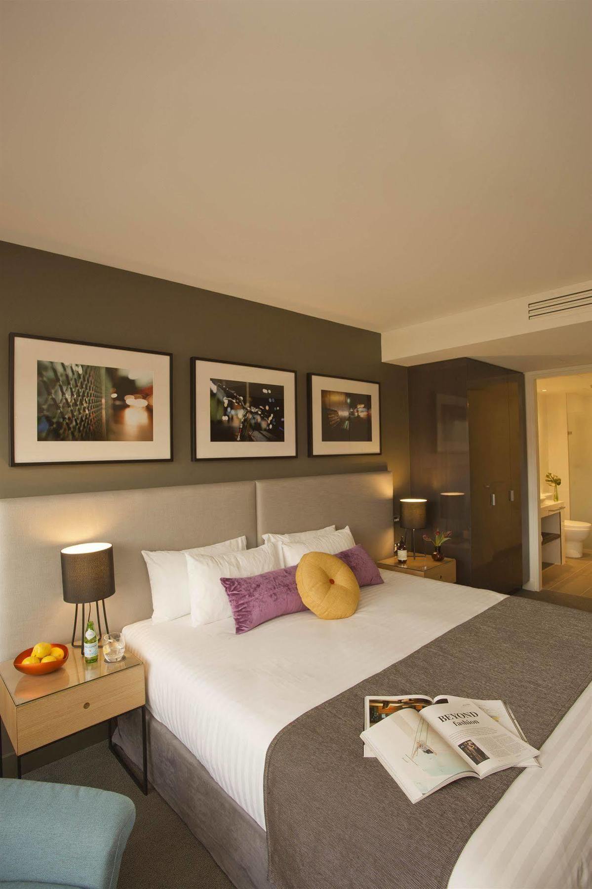 Hotel East And 4*