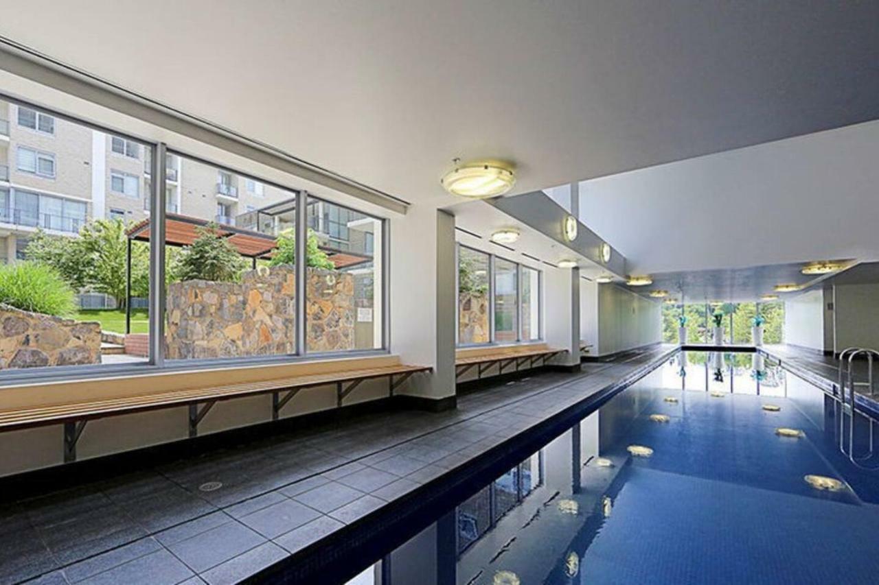 Spacious 1br Stylish New Acton +parking Camberra
