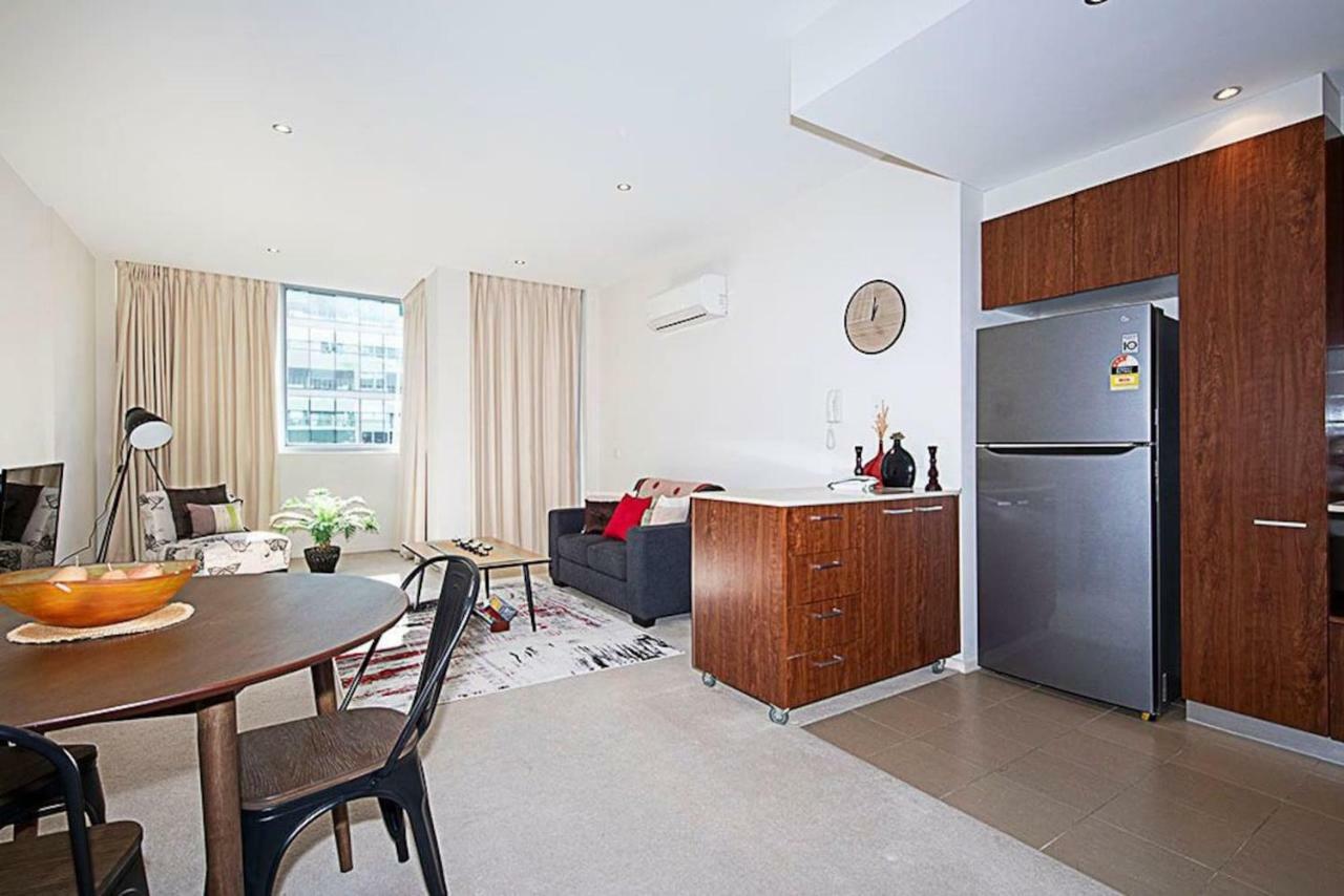 Spacious 1br Stylish New Acton +parking *