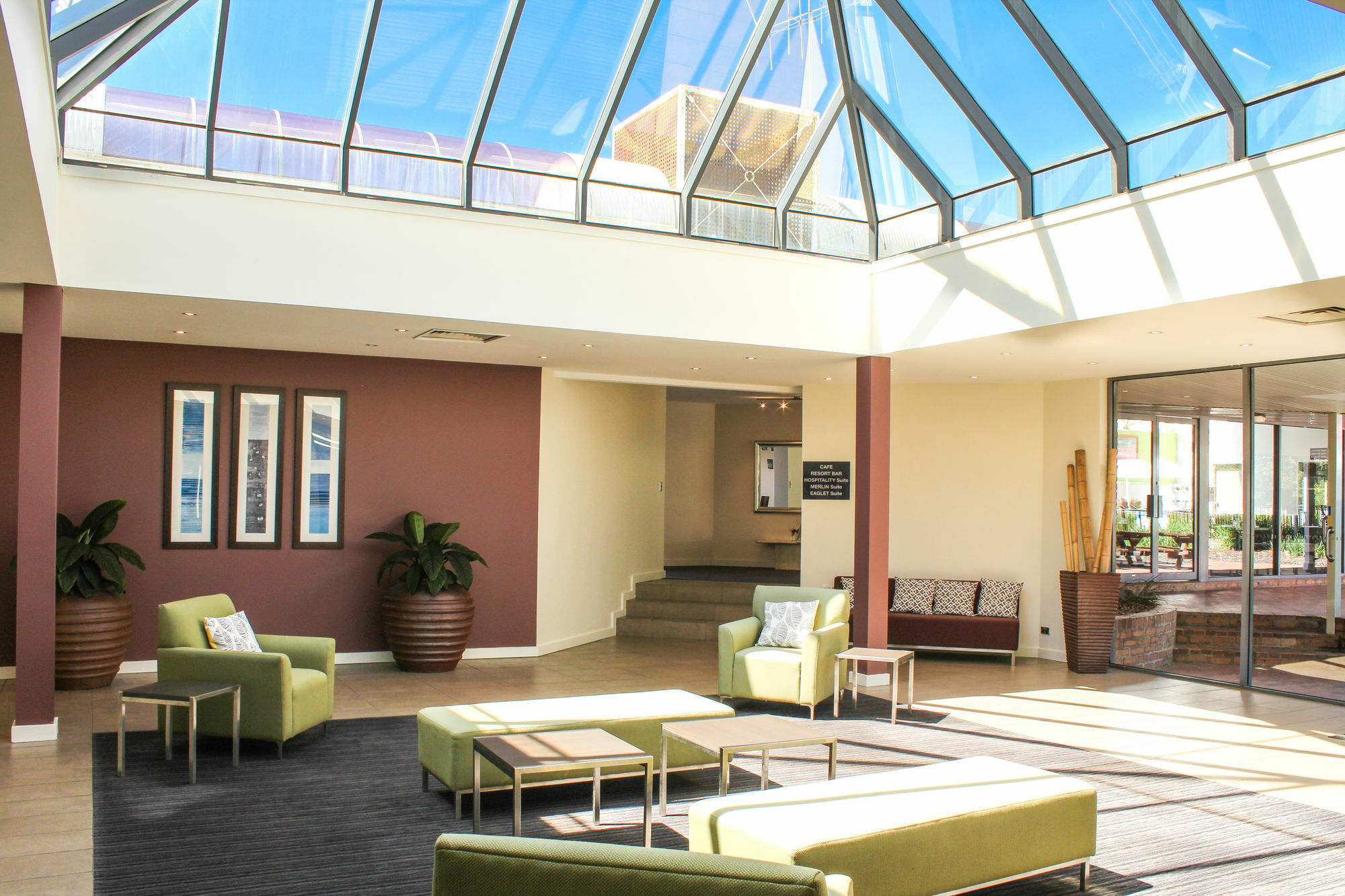 Ibis Styles Eagle Hawk 4* Camberra