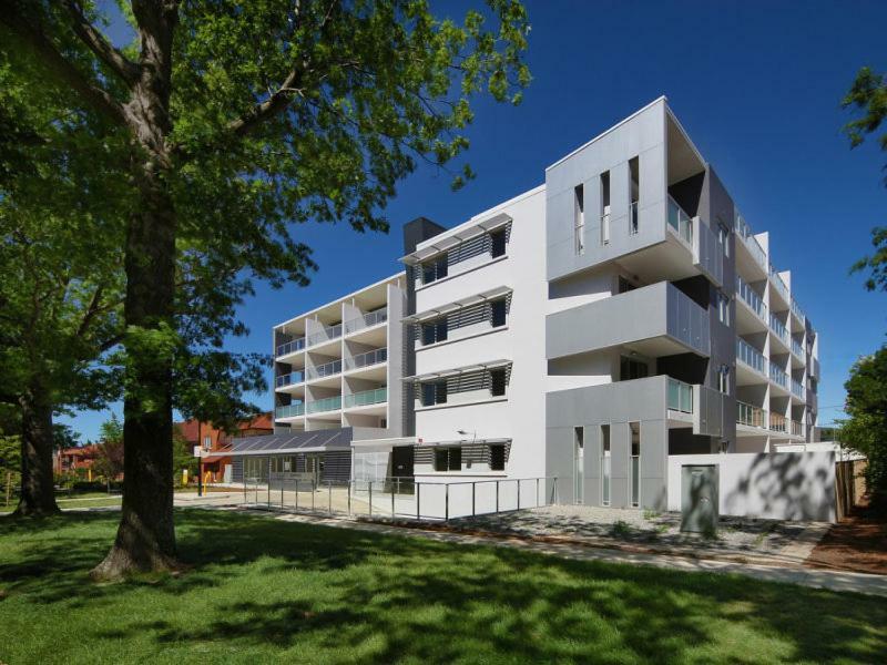 Envy 30 Luxe 1 Bedroom Executive In The Heart Of Braddon Wine Wifi Secure Parking Apartment