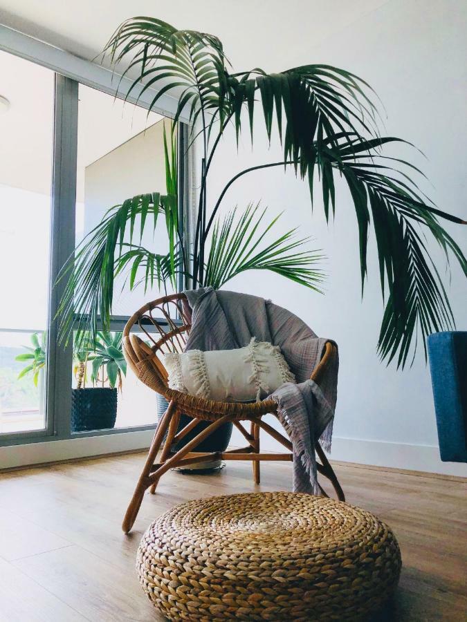 Staying Places - The Avenue Apartment *