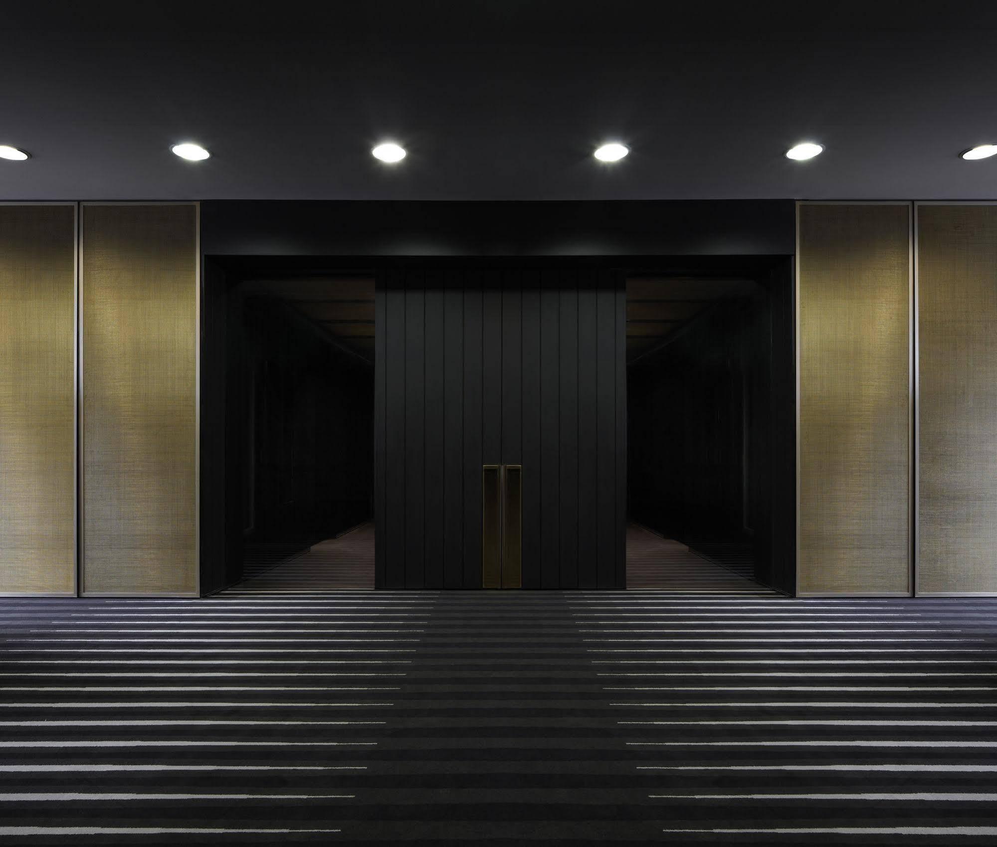 Realm Hotel Canberra