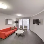 Adina Serviced Apartments Canberra James Court