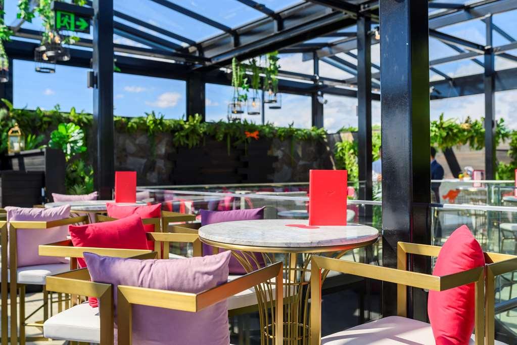 Rex Hotel