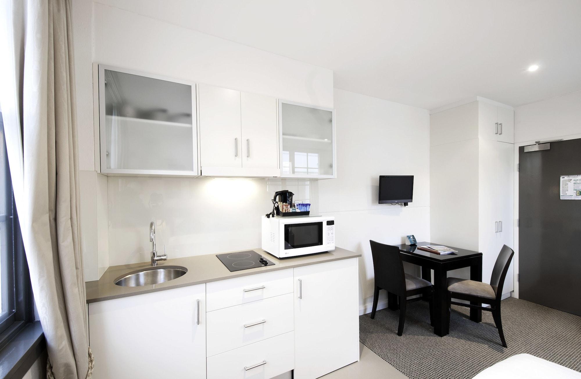 Quest 4* Canberra