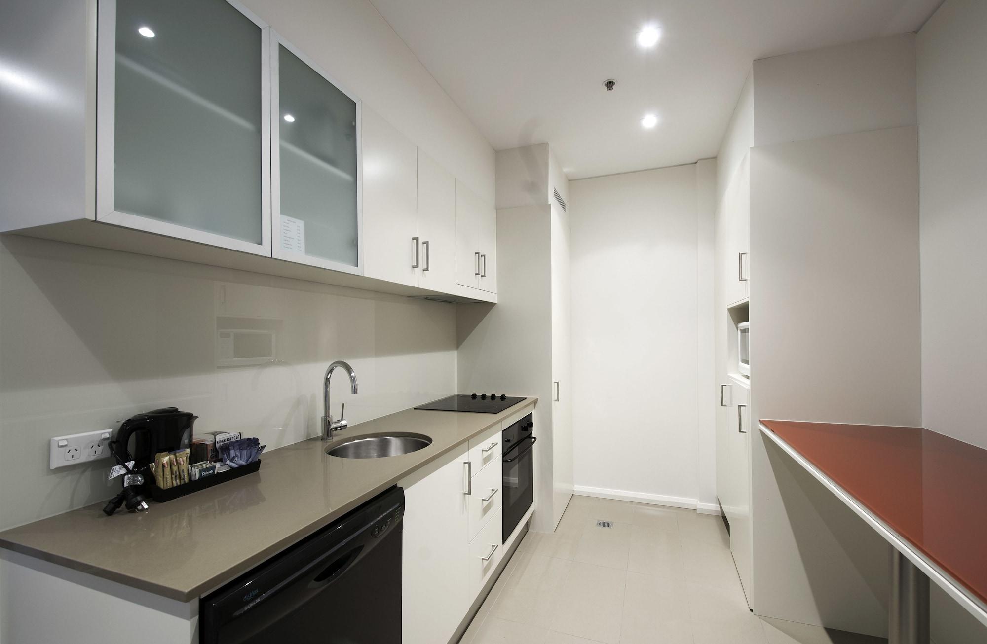 Quest Aparthotel Canberra