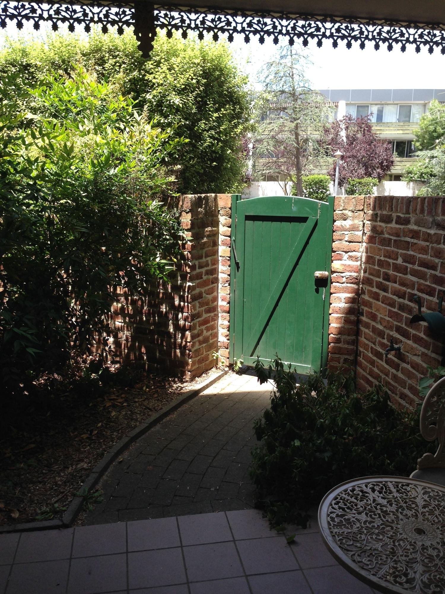 Adina Serviced Kingston Aparthotel Canberra