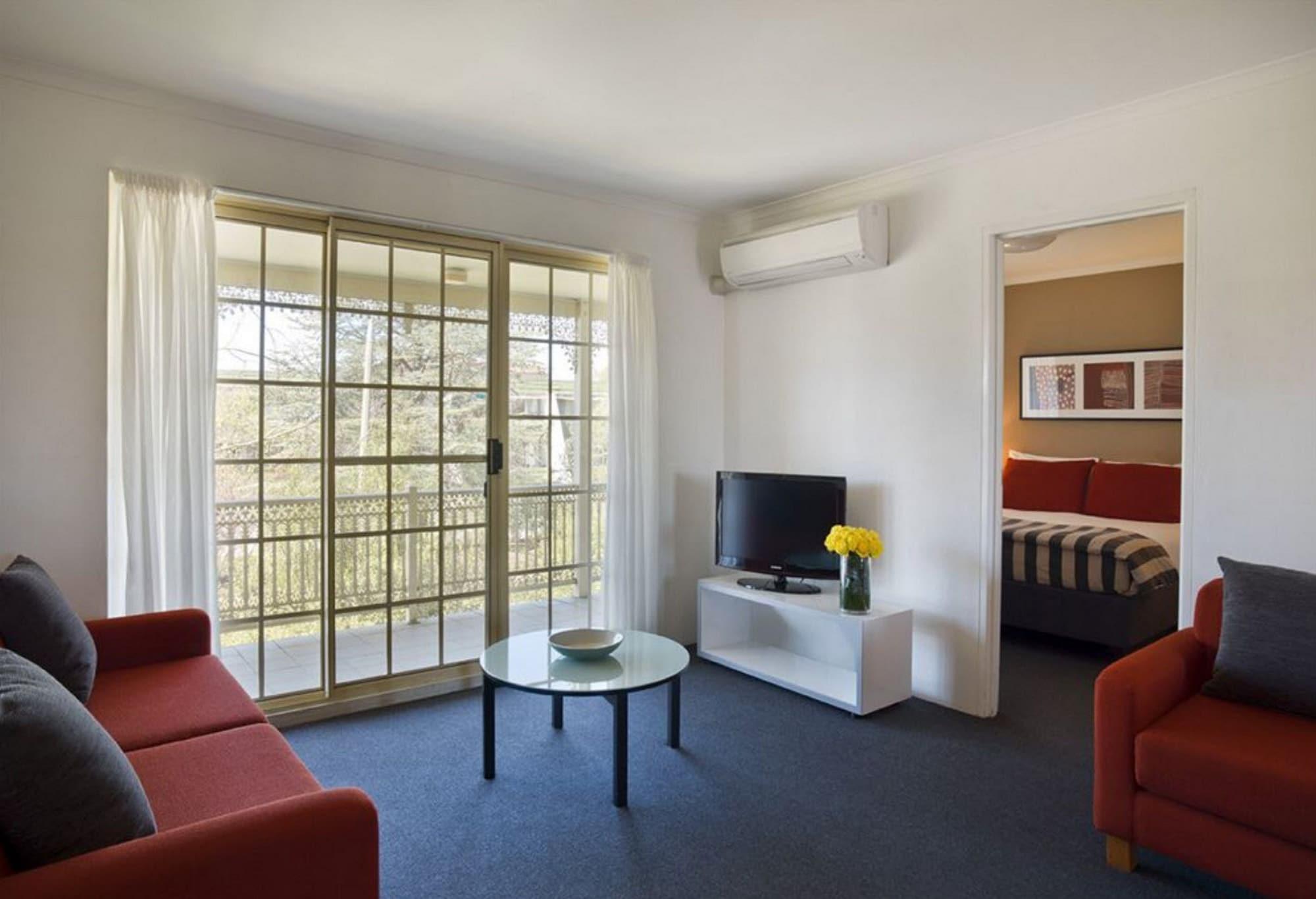 Adina Serviced Kingston Aparthotel