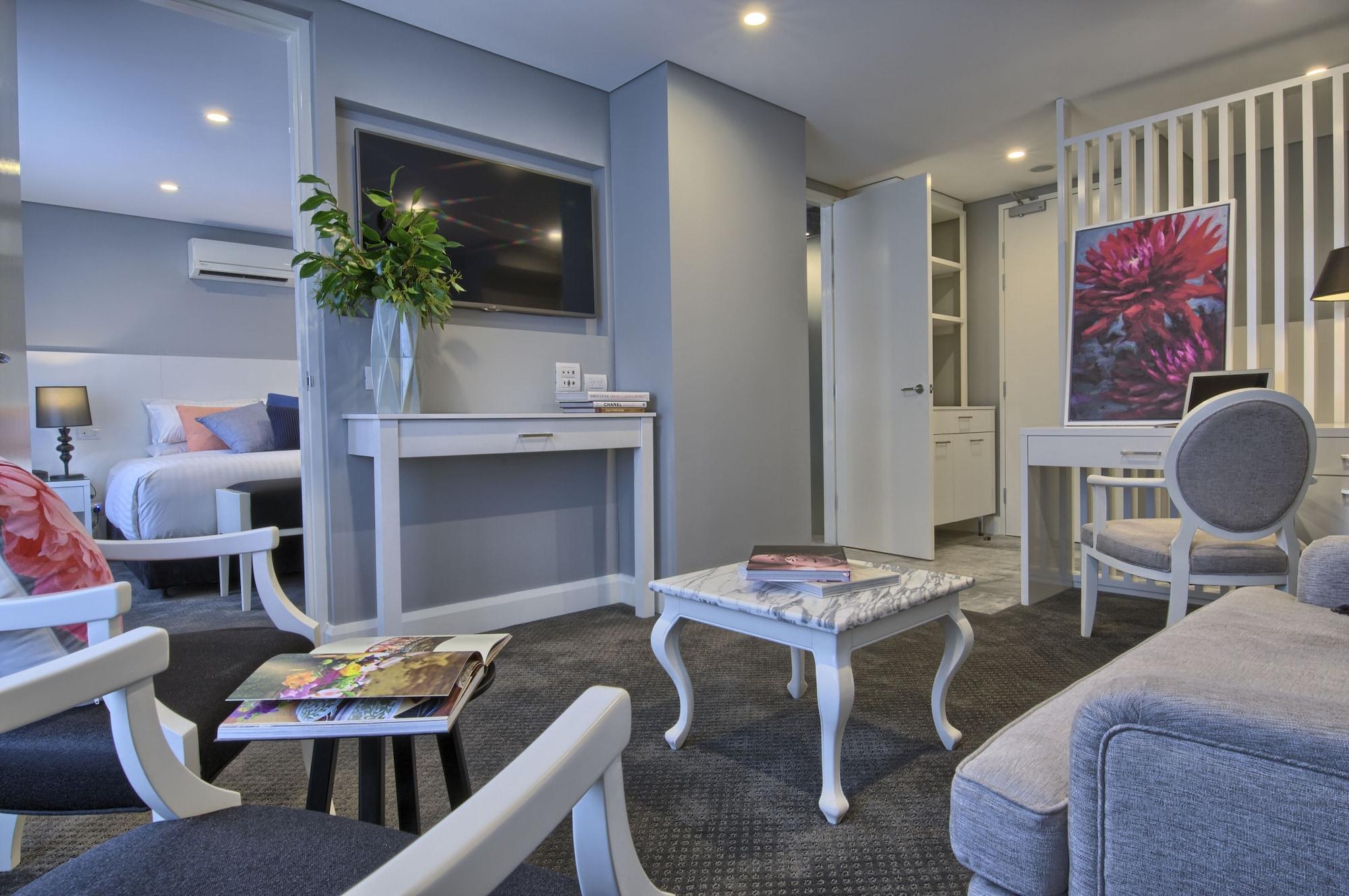 Rex 4* Canberra