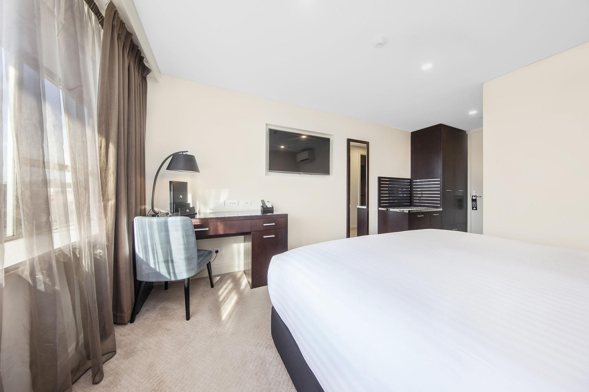 Rex 4* Canberra