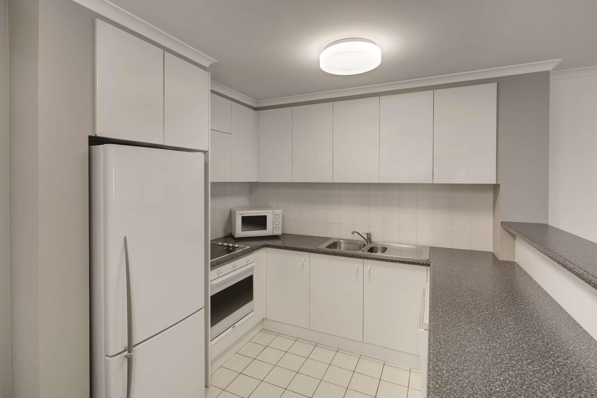 Adina Serviced Court Aparthotel
