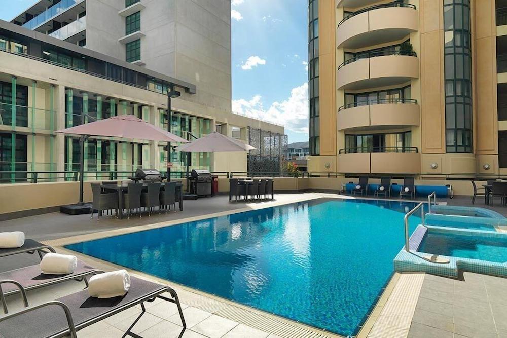 Adina Serviced Court 4*