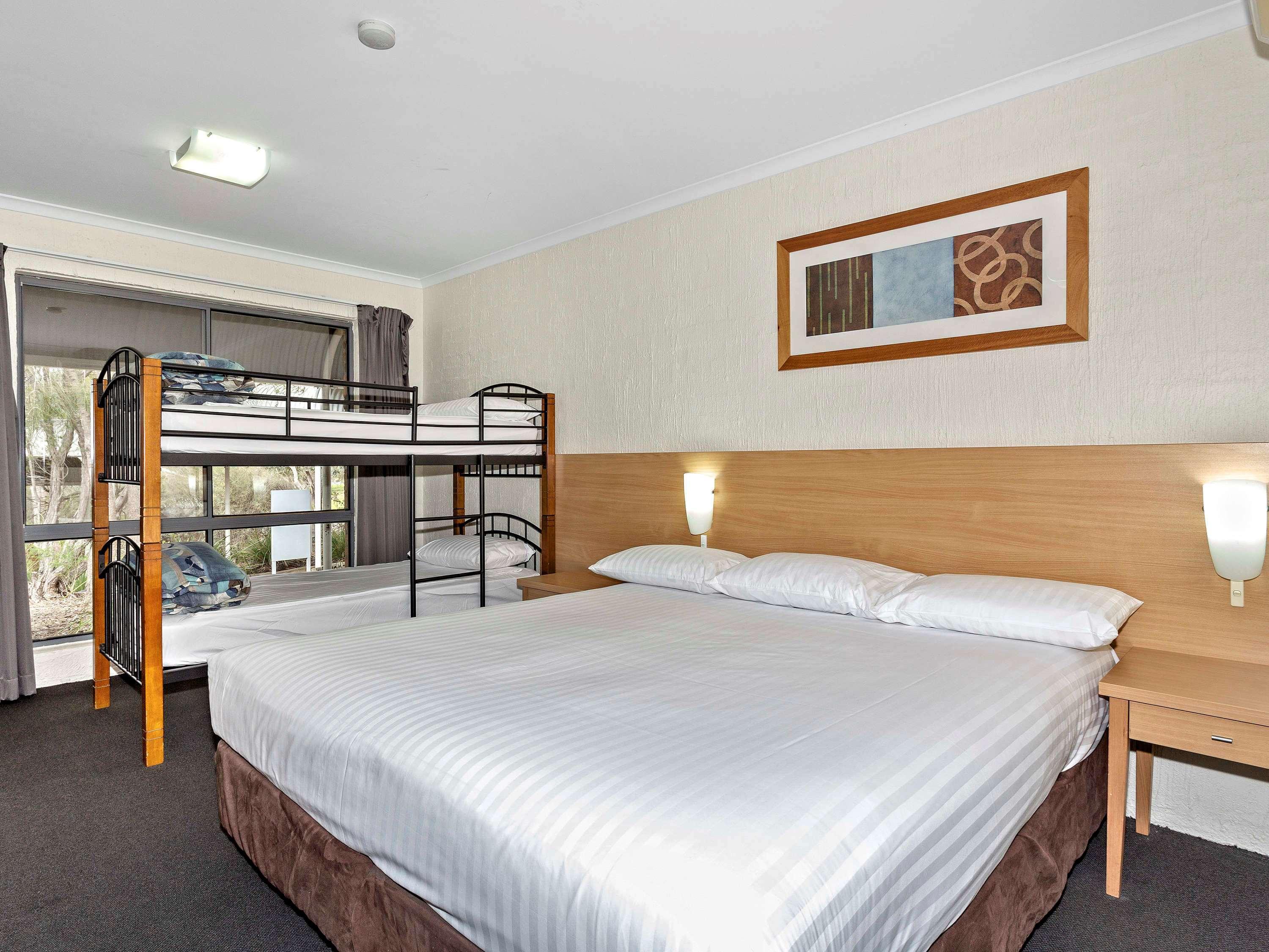Ibis Styles Eagle Hawk Hotel