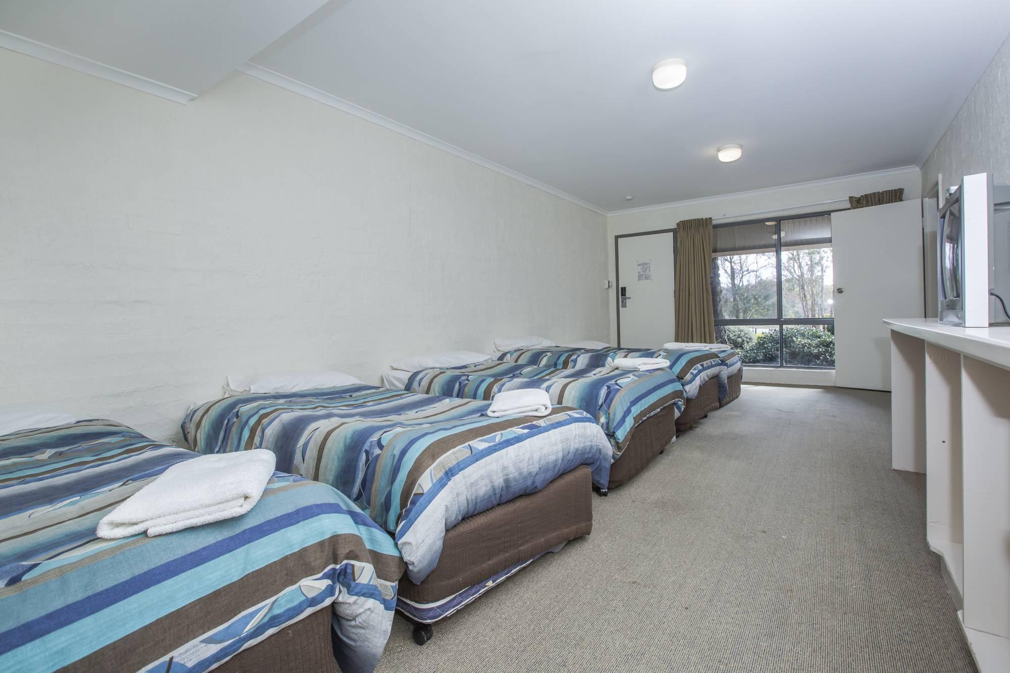 Hotel Ibis Styles Eagle Hawk 4*