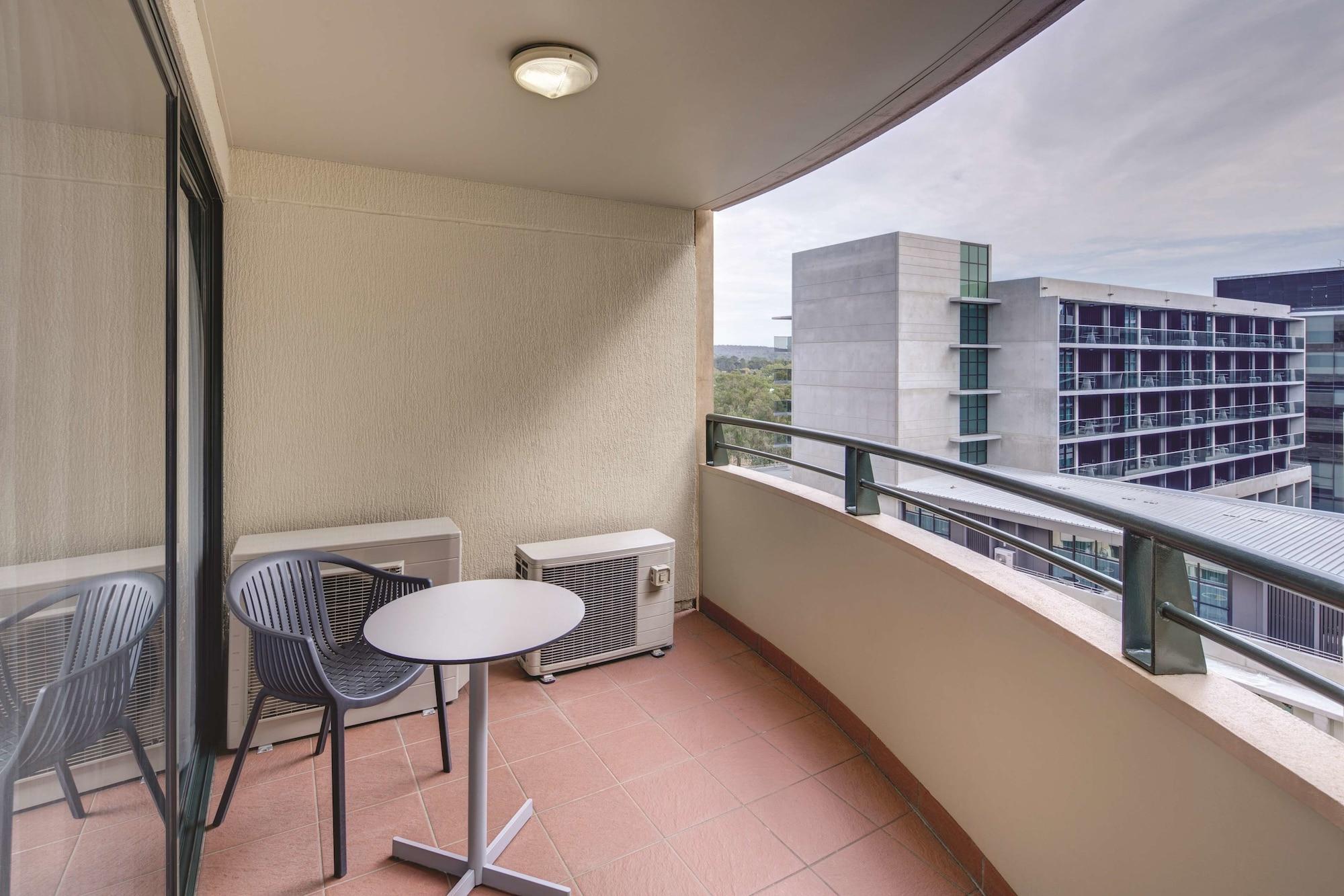 Adina Serviced Court 4* Canberra