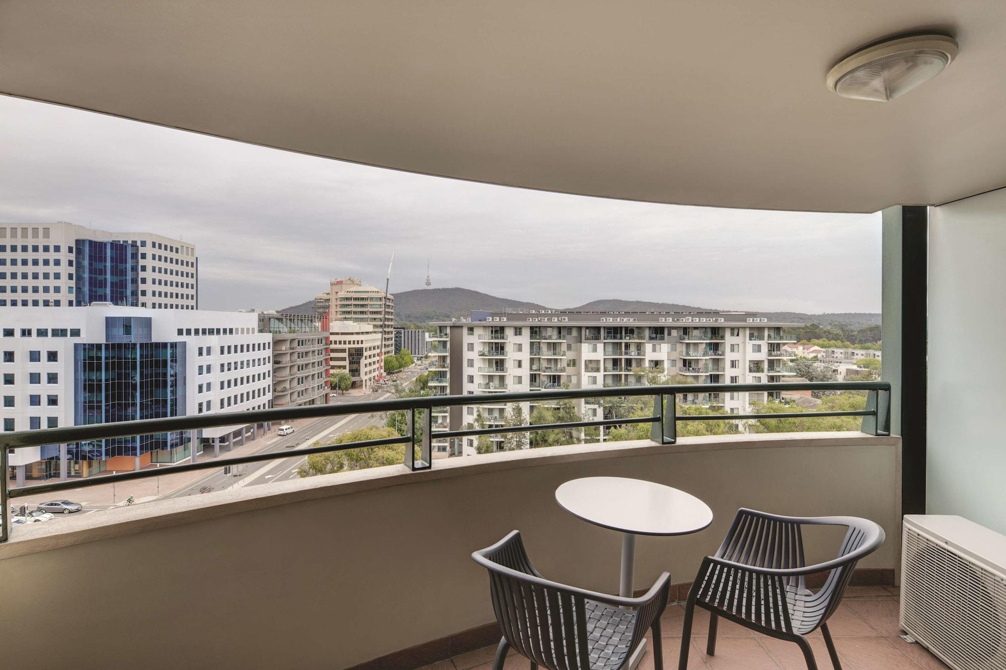 Adina Serviced Court Aparthotel