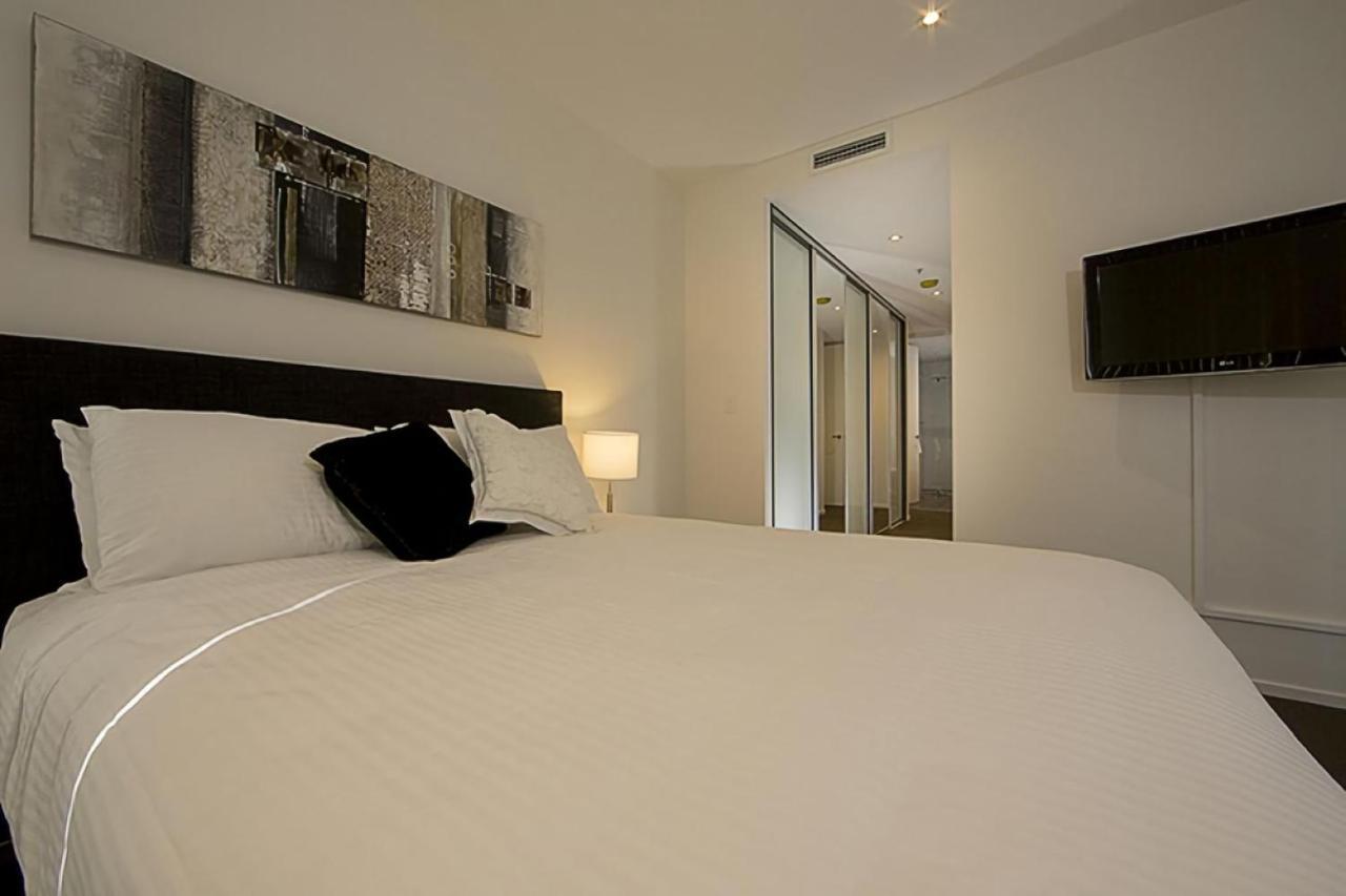 Manhattan 303 Act