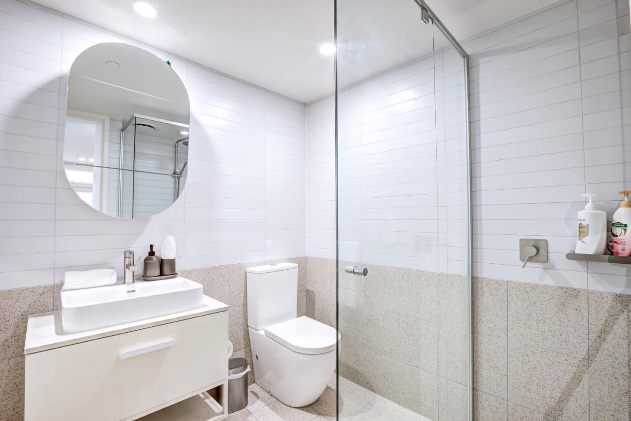 Apartamento The Hamptons - Lux 2 Bed 2 Bath, Pool - Location *