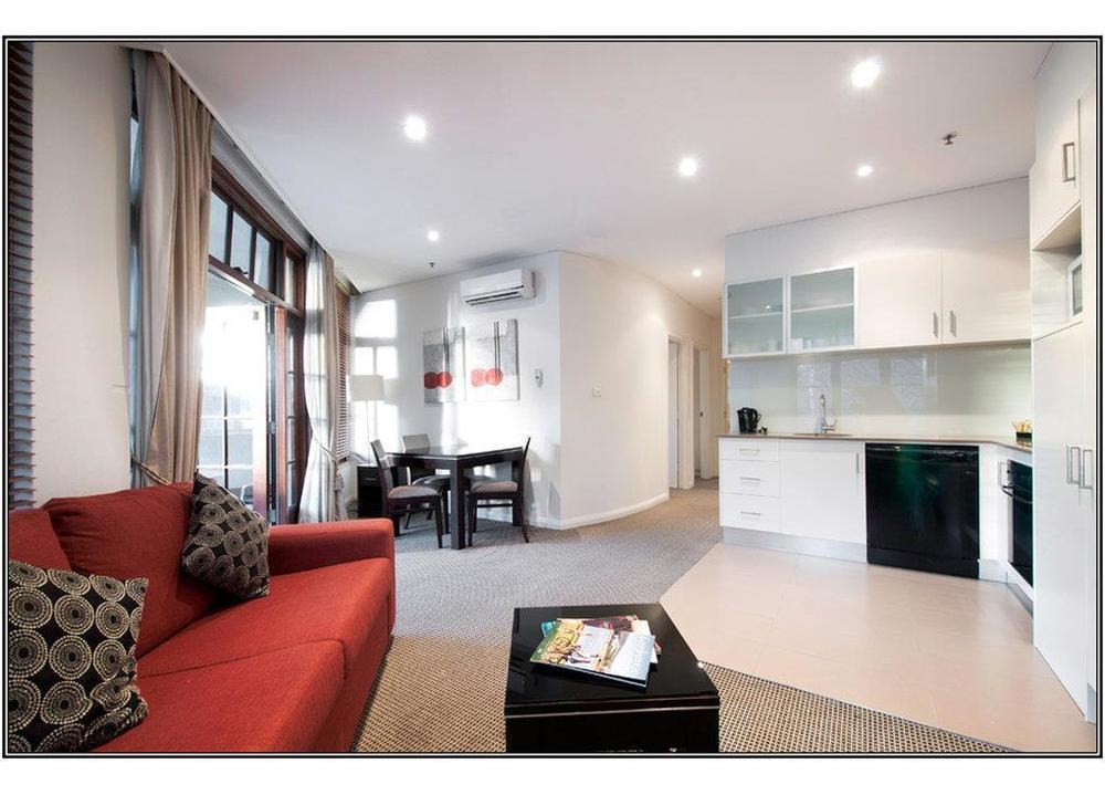 Quest Aparthotel 4*