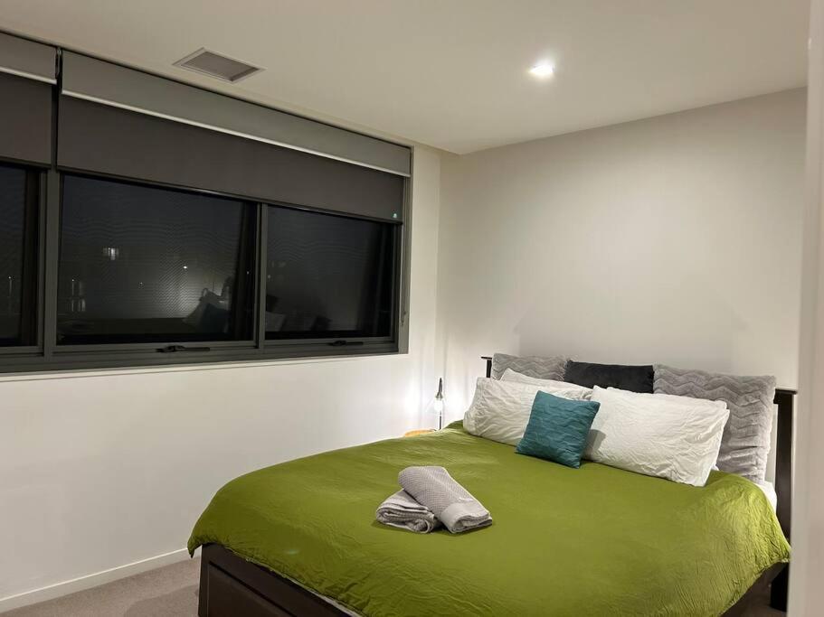 Apartment Plush On Mort Canberra