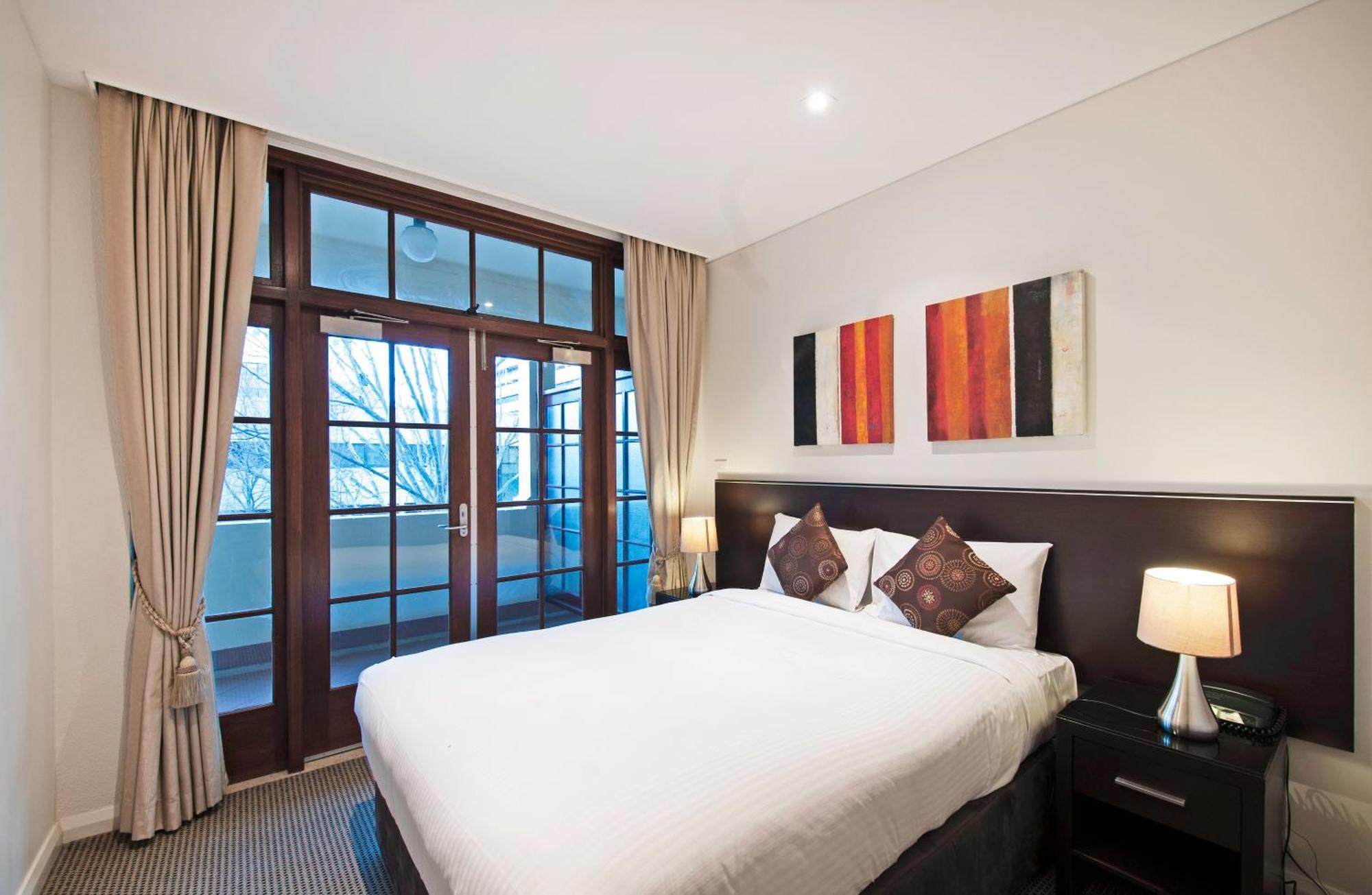 Quest 4* Canberra