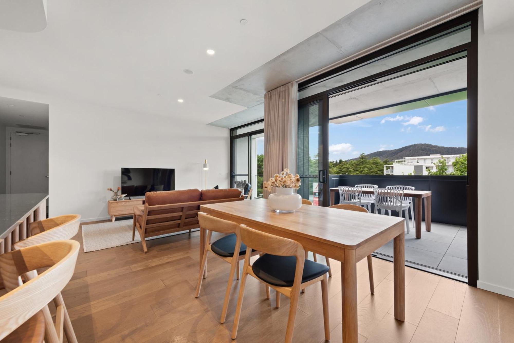 Apartment Stylish 2-bed In Braddon With Alfresco Dining