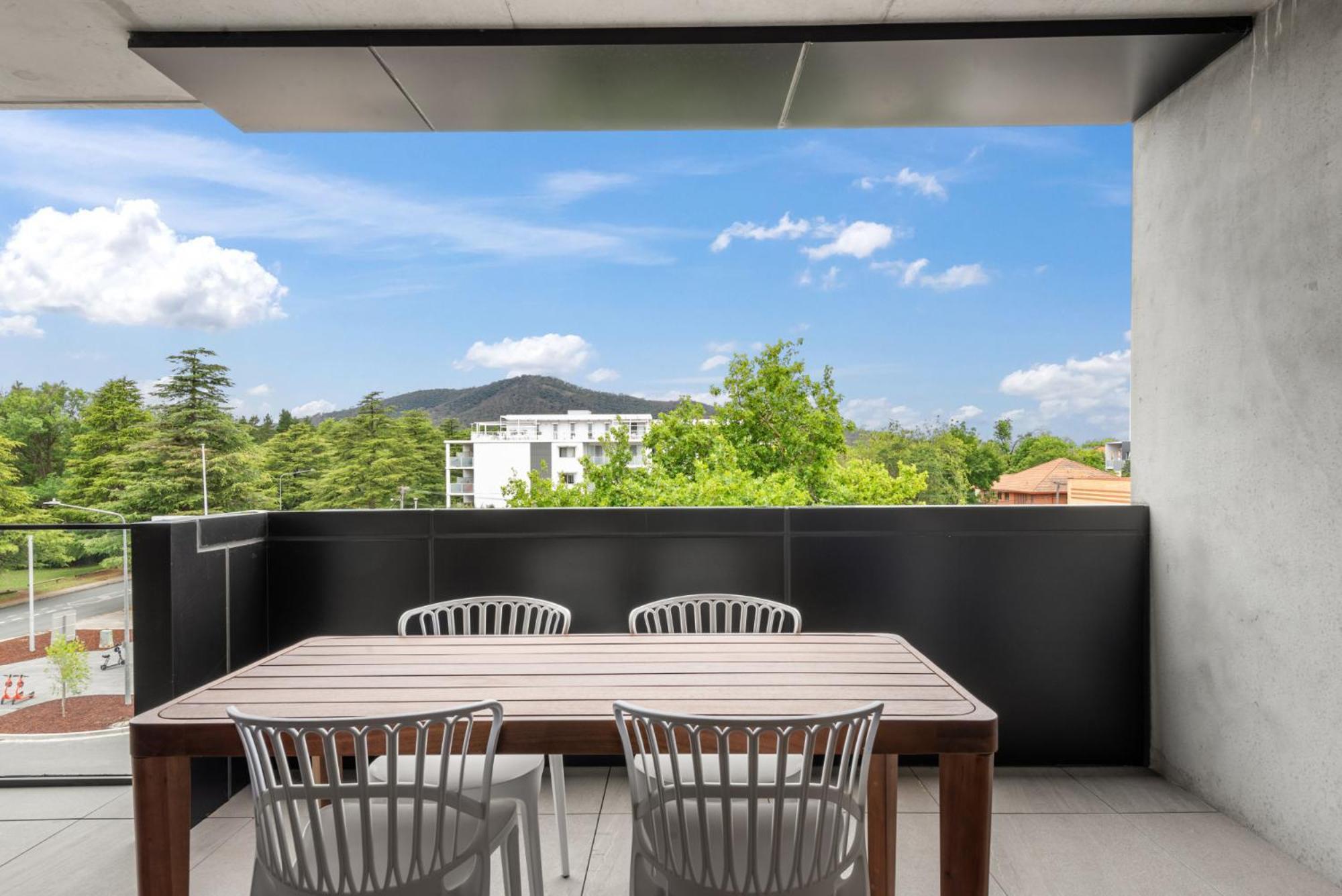 Apartment Stylish 2-bed In Braddon With Alfresco Dining Canberra