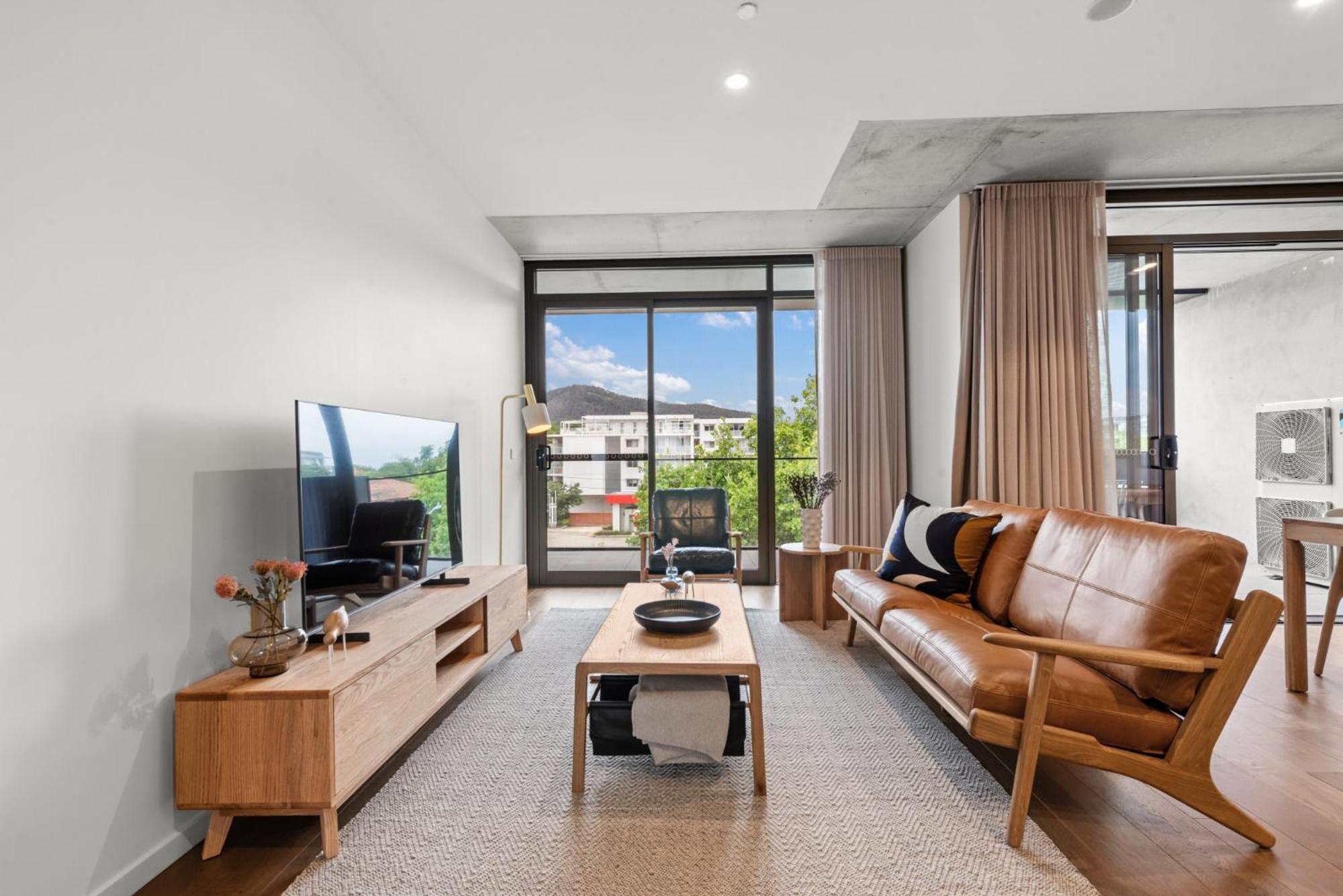 Stylish 2-bed In Braddon With Alfresco Dining * Canberra