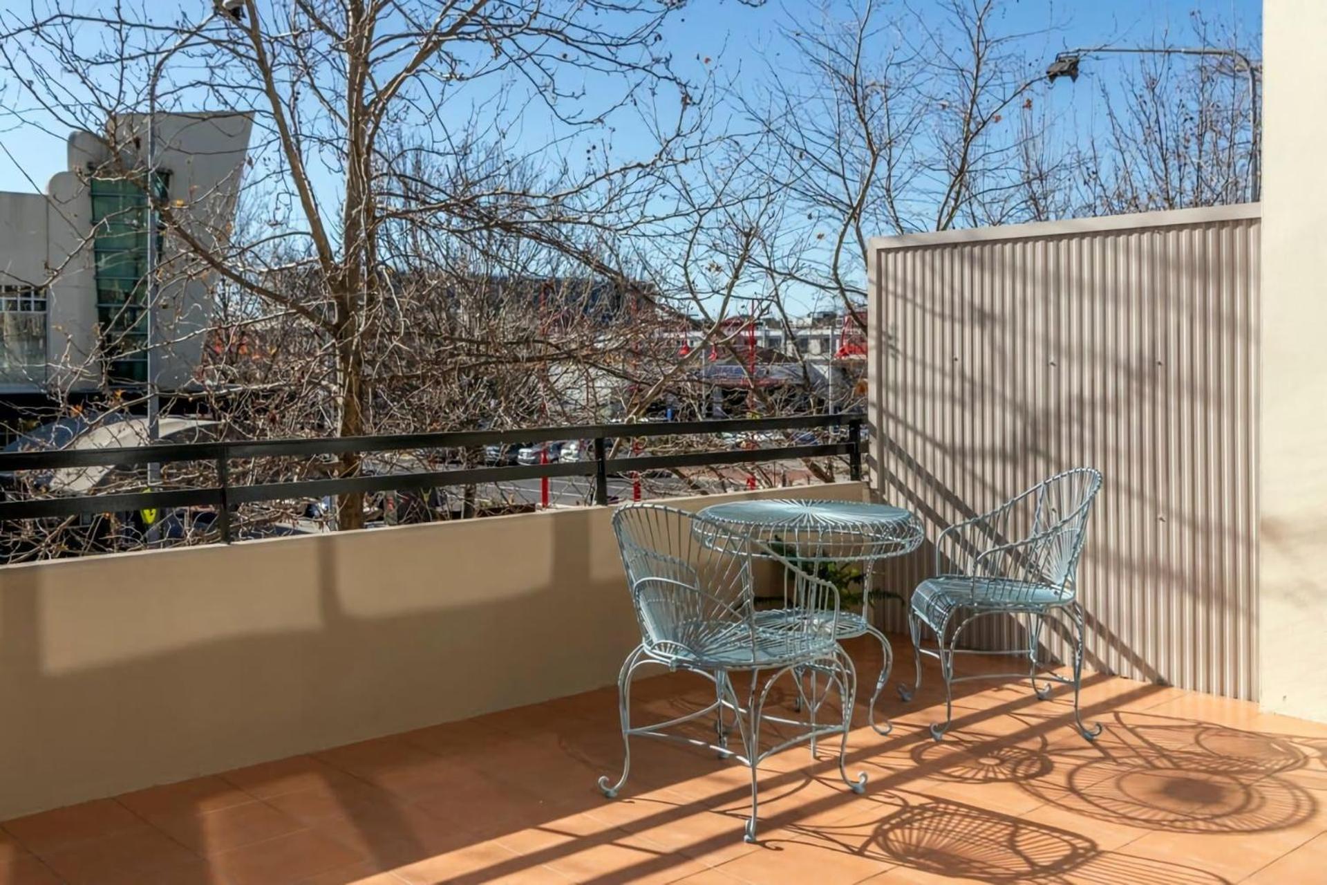 Beautiful 3 Bedroom Townhouse Located In Dickson Apartamento