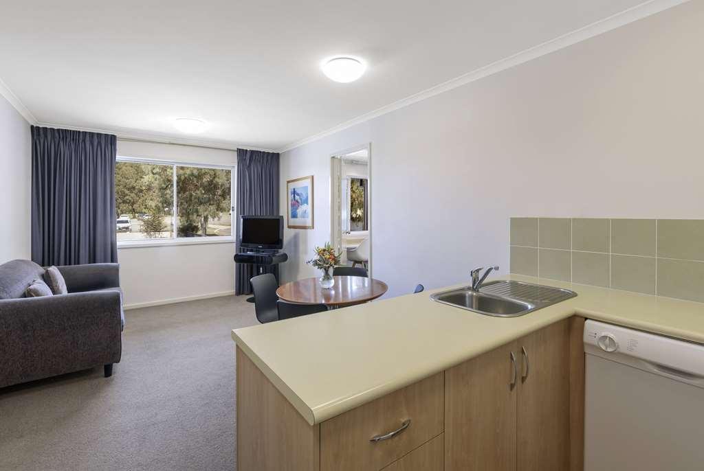 Ramada Encore By Wyndham Belconnen Hotel Canberra