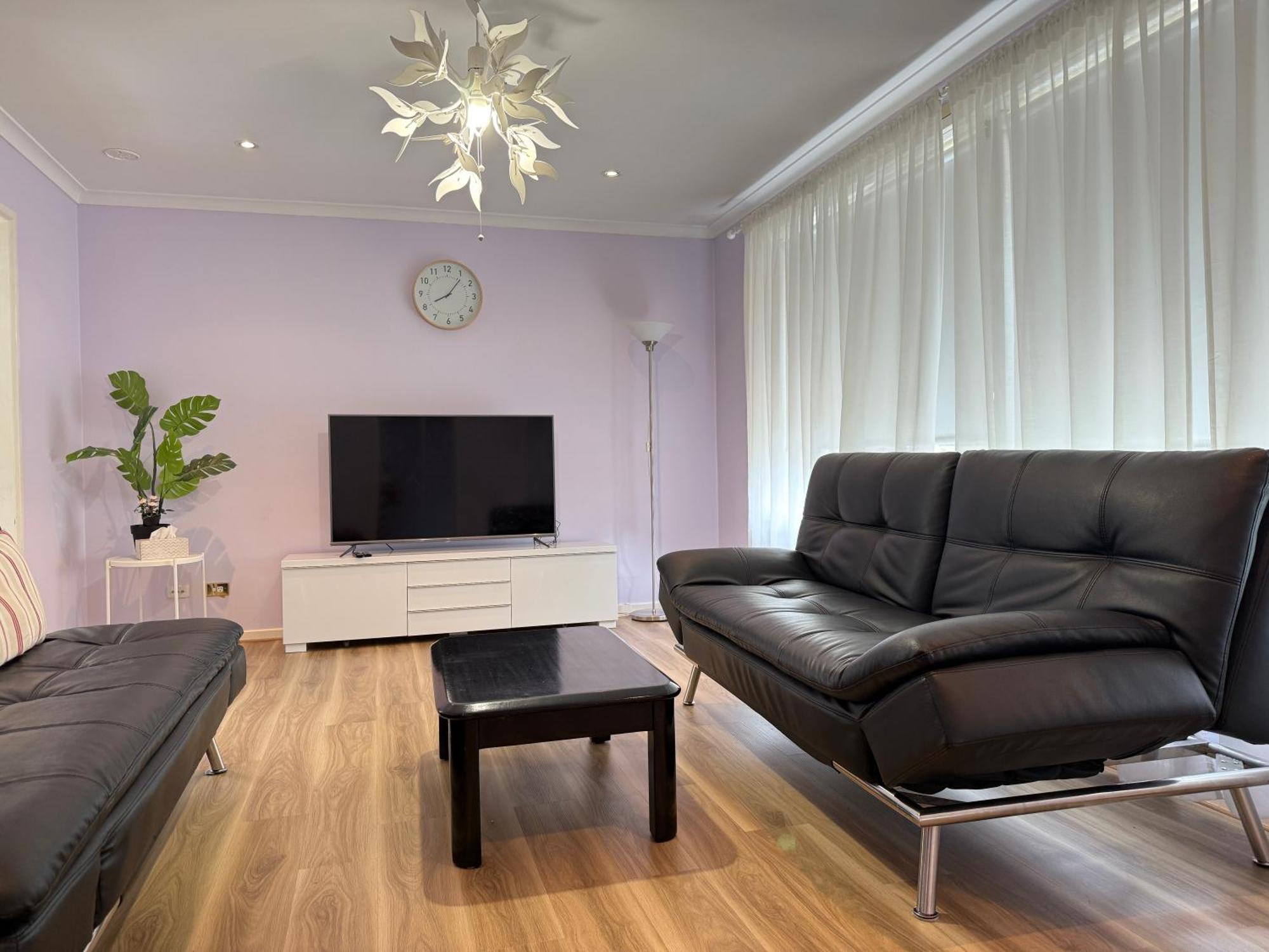 Scullin 3br House