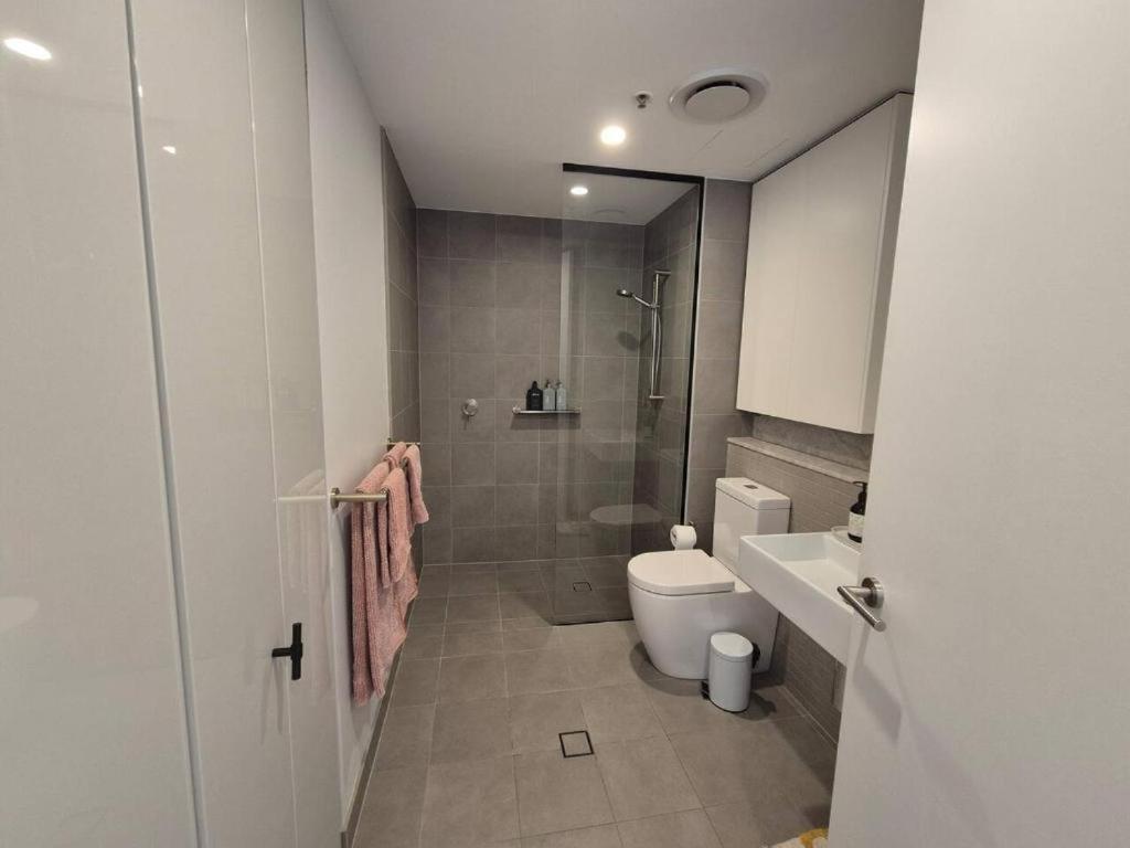 Modern Comfort In Canberra's Center Apartment Canberra