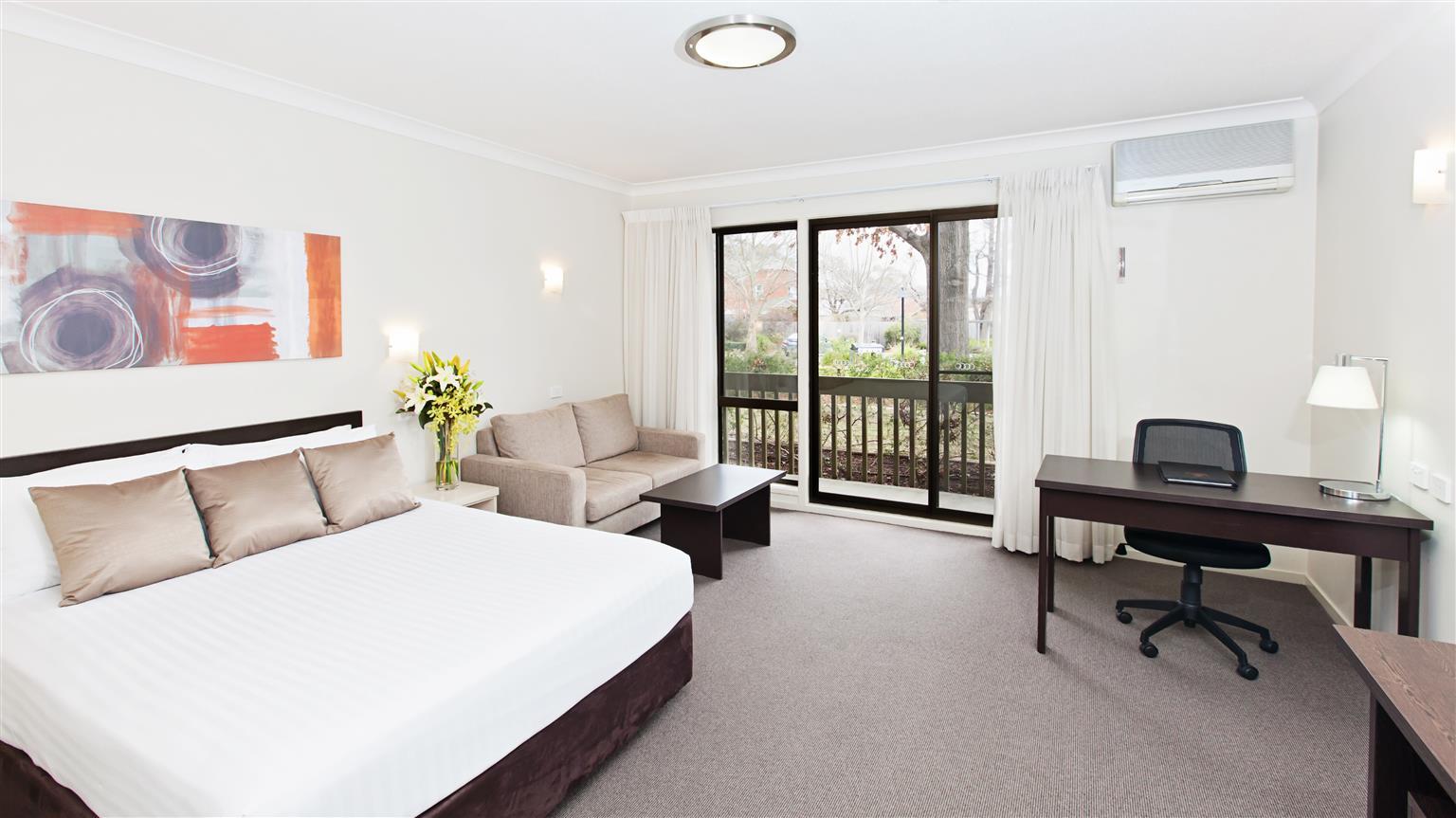 Tall Trees Ainslie Motel Hotel