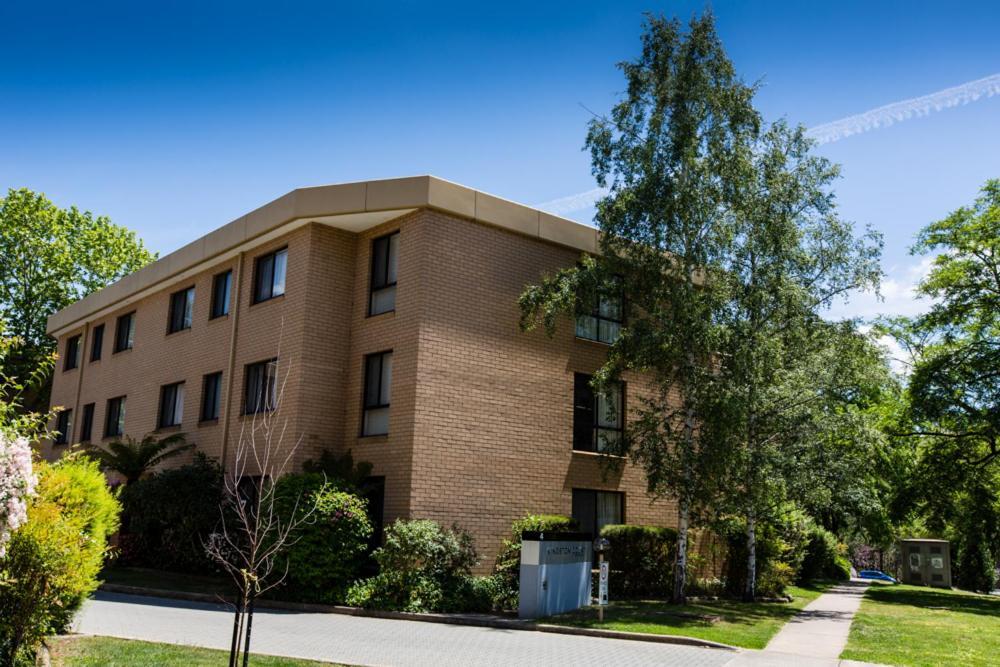 Hotel Kingston Court Serviced Canberra