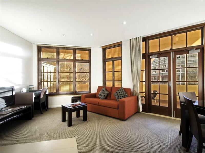 Aparthotel Quest 4*