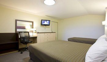 Tall Trees Ainslie Motel 4*
