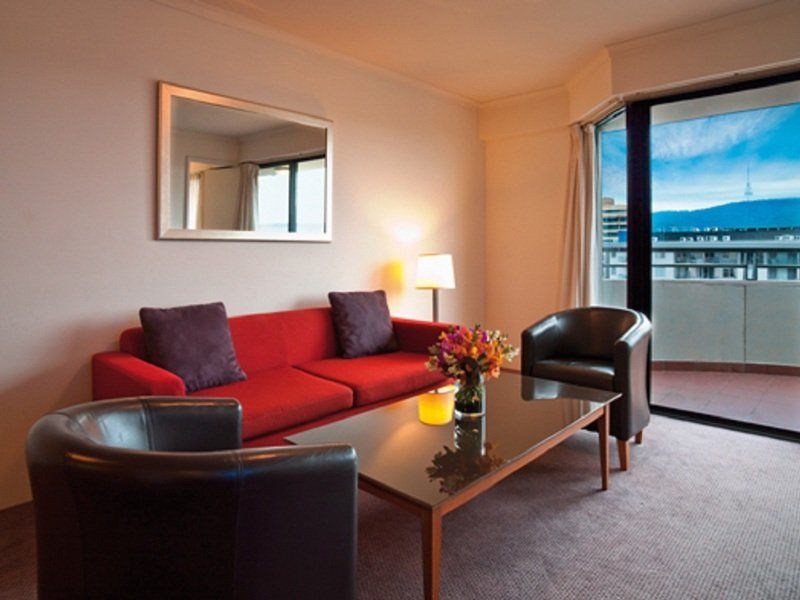 Adina Serviced Court Aparthotel