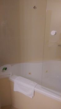 Hotel Ramada Encore By Wyndham Belconnen Canberra