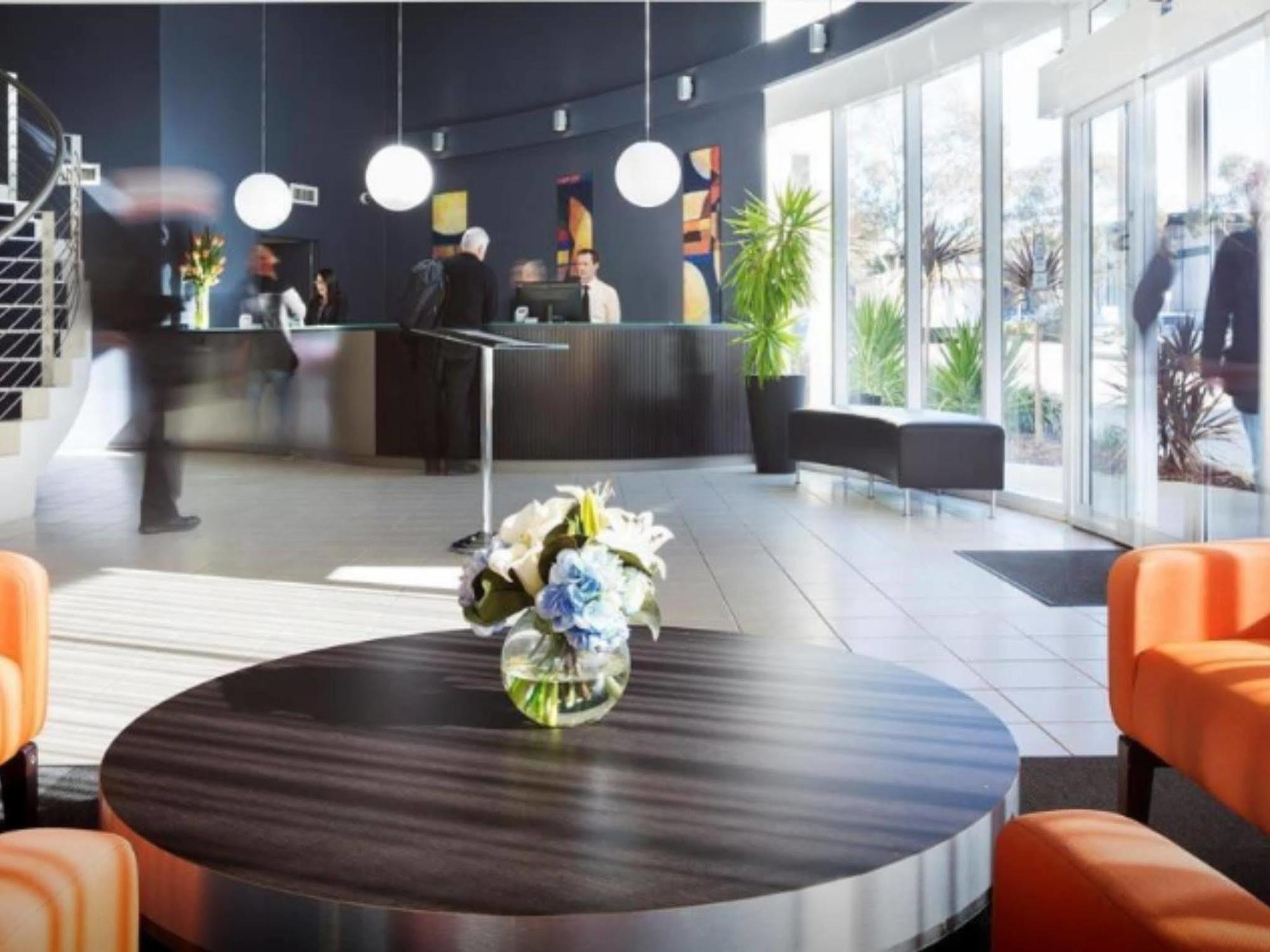 Ramada Encore By Wyndham Belconnen Hotel 4*