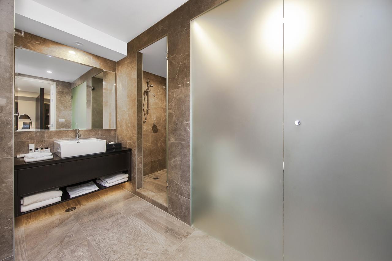Rex Hotel