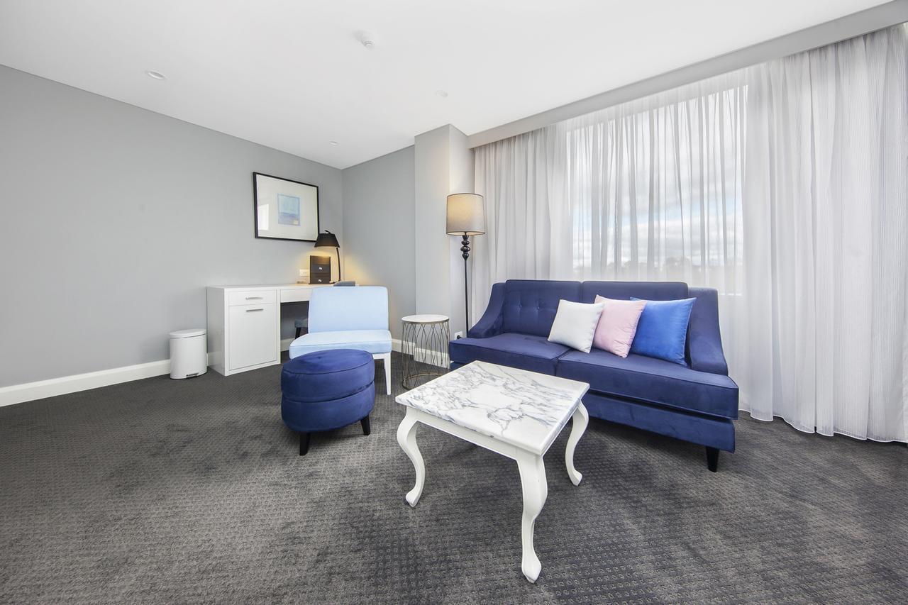 Hotel Rex Canberra