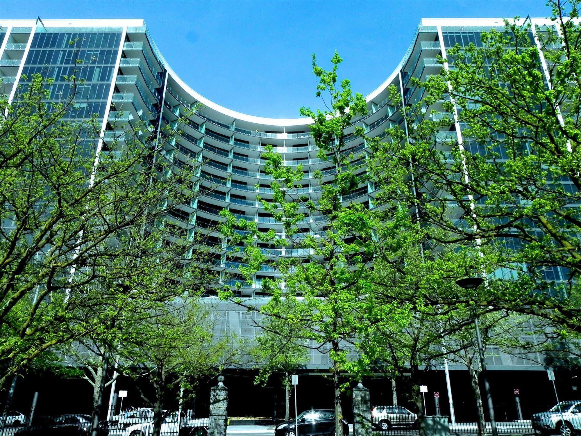Aac - Manhattan 4* Canberra