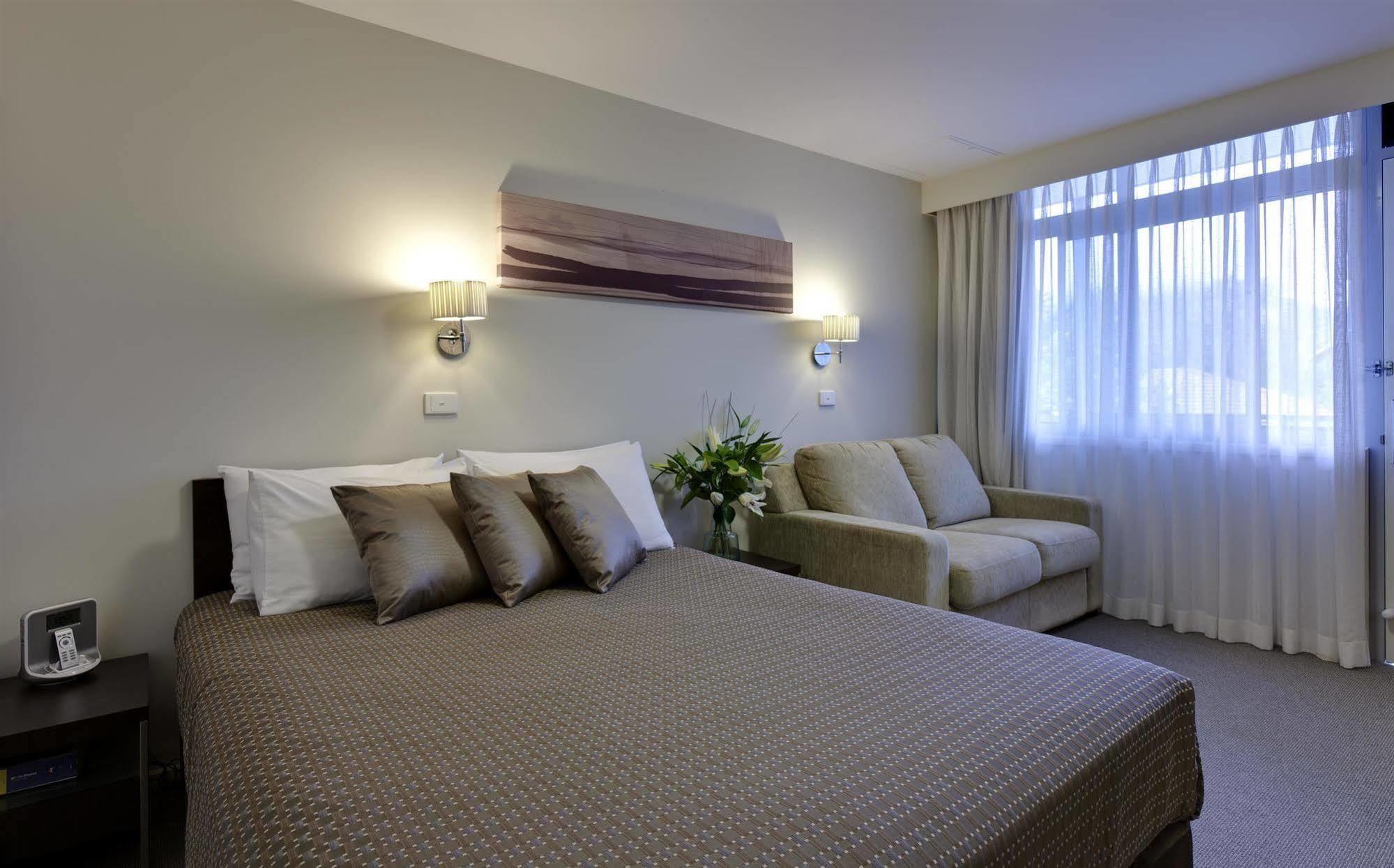 Tall Trees Ainslie Motel 4*