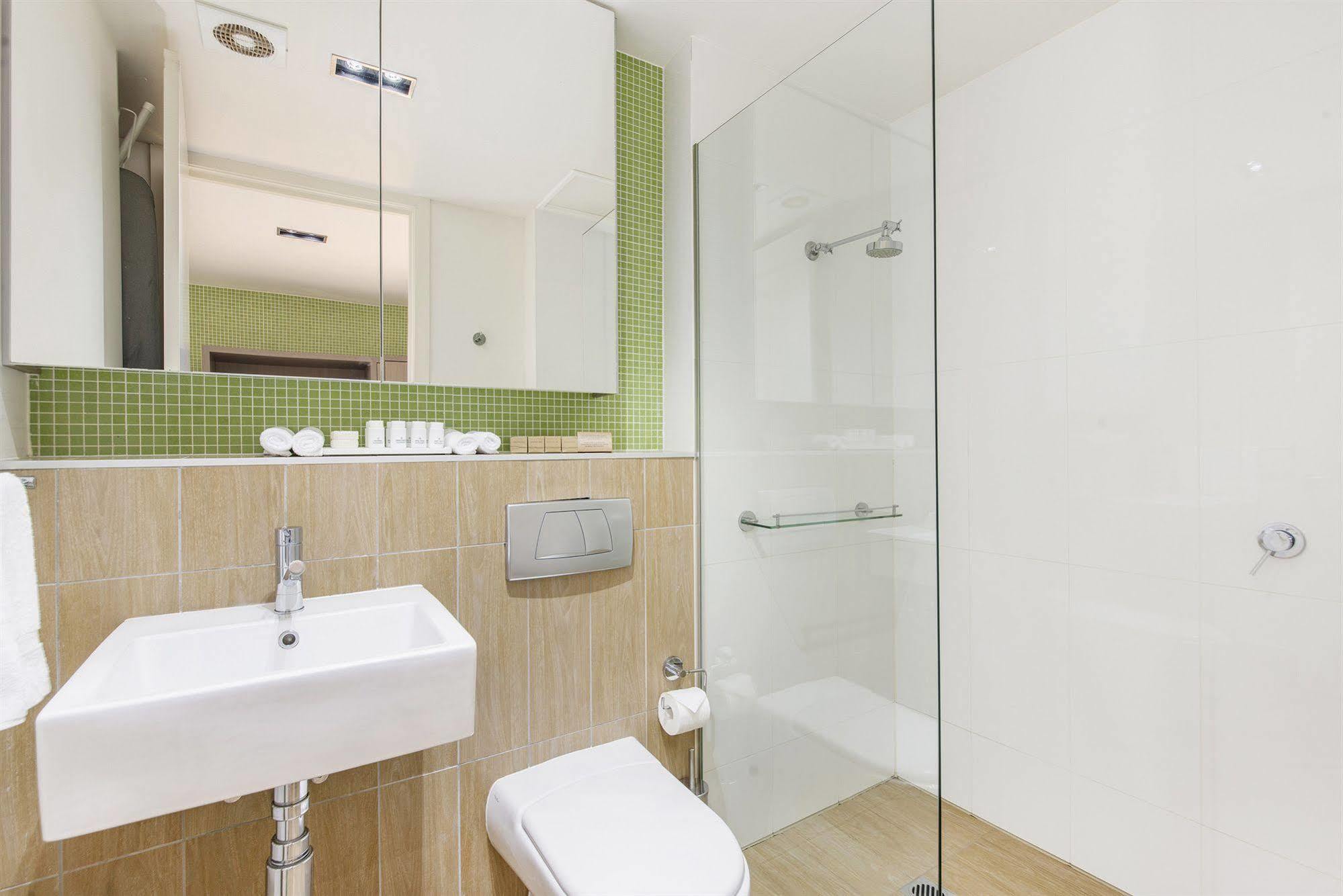 Abode Gungahlin 4* Canberra