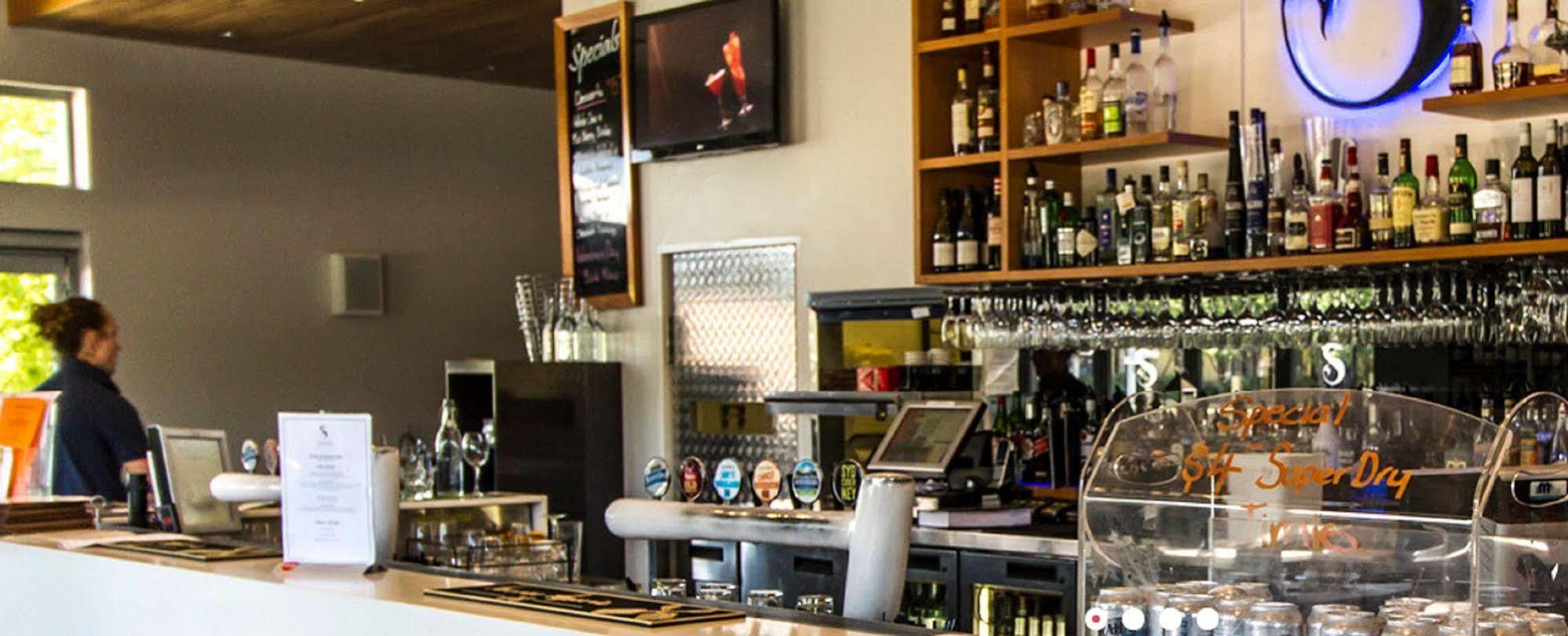 Aparthotel Abode Gungahlin 4*