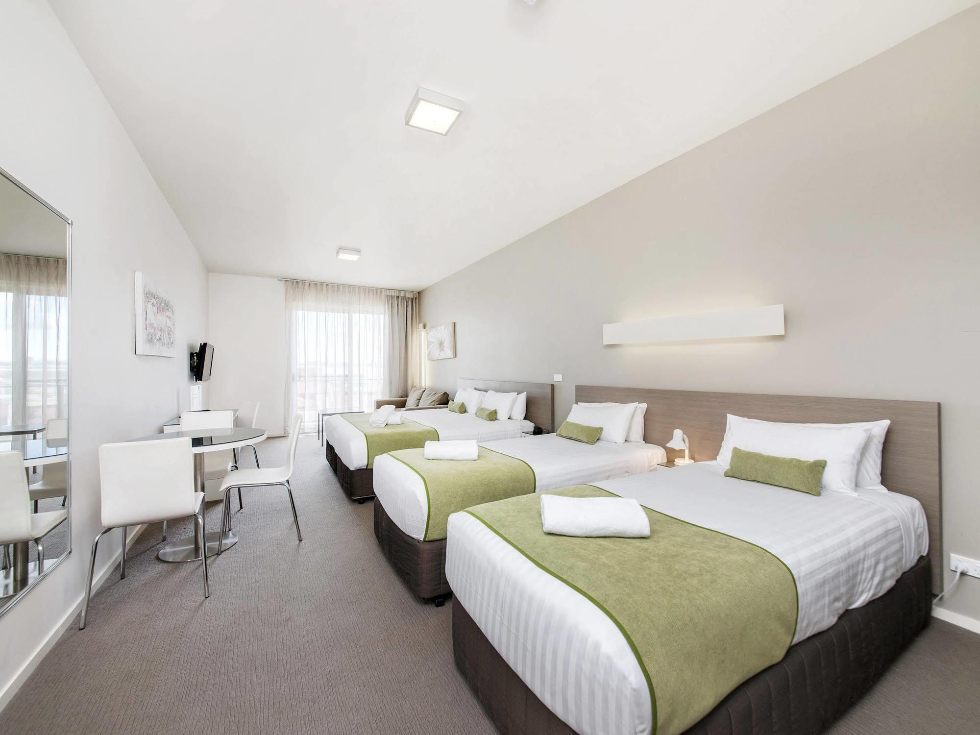 Abode Gungahlin Aparthotel Canberra