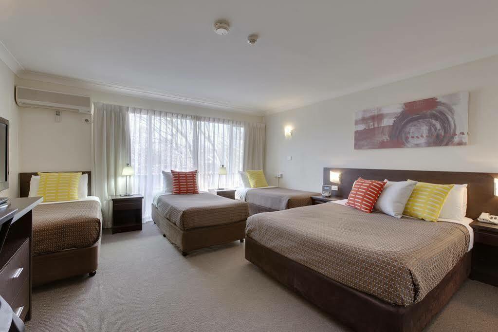 Hotel Tall Trees Ainslie Motel